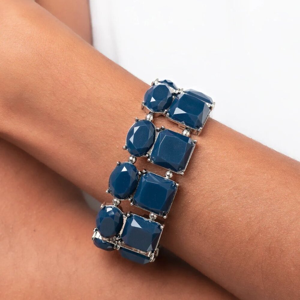 Paparazzi Jewelry - Dont Forget Your Toga - Blue Bracelet - Vintage
